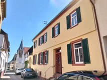 by Jess: 6 BR house in vineyards - 16 mi to Clay in Wiesbaden, GE