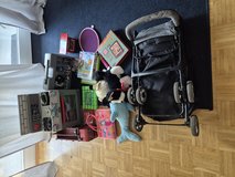 Stroller and toys in Wiesbaden, GE