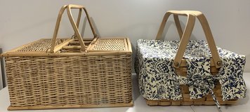 $10ea - Vintage Picnic Basket (1 Wicker -OR- 1 woven wood w/shelf) in Joliet, Illinois