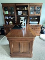 Traditional Executive credenza style desk in Aurora, Illinois