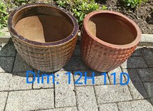Large Heavy Ceramic pots set 20 each or both 35 in Stuttgart, GE