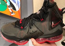 LeBron shoes size 10.5 in Baumholder, GE