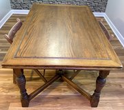 Vintage solid wood draw leaf Dining Table - 59-90"L - Beauty! in Bolingbrook, Illinois