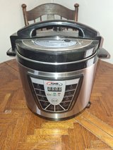 Power Pressure Cooker XL in Camp Lejeune, North Carolina