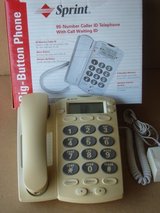NEW BIG -BUTTON  SPRINT PHONE. in Bartlett, Illinois