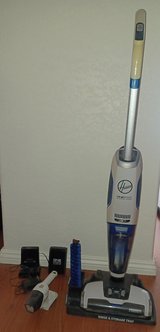 HOOVER ONEPWR FLOORMATE JET HARD FLOOR AND RUG CLEANER in 29 Palms, California