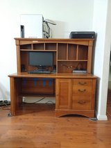 OFFICE/COMPUTER DESK in 29 Palms, California
