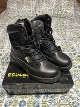 Safetoe boots 41EU / 8US in Stuttgart, GE