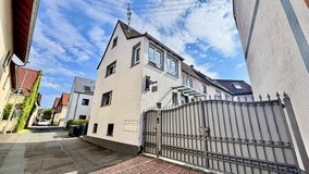 Charming 4-Room Family Home with Fitted Kitchen & Parking in Hofheim in Wiesbaden, GE