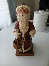 Paper mache santa in Alamogordo, New Mexico