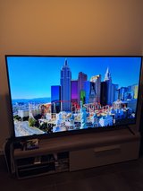 75” Sony Bravia 4k TV - 110/220v in Stuttgart, GE