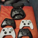 junk xbox one and ps4 controllers 9 sets in Okinawa, Japan
