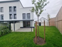 Available immediately. Modern terraced house (energy-efficient house), large garden, 3 km from "... in Wiesbaden, GE