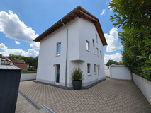 Reichenbach-Steegen, freest. house in Ramstein, Germany