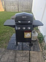 Gas grill in Aurora, Illinois