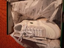 Womens Lacoste Evo sneakers Sz 9 in Columbus, Georgia