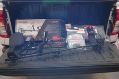 Minelab Equinox 900 metal detector, full kit. in Alamogordo, New Mexico