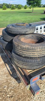 crosswind 4 tires less than 500 mile on them 225/60r/16 in Fort Polk, Louisiana
