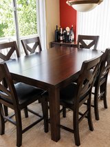 ?? Elegant Dark Wood Counter?Height Dining Set – 6 Chairs – Excellent Condition in Vacaville, California