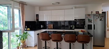 Newly Built Modern 4-Room Apartment with Garden in Stuttgart, GE