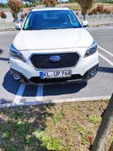 2015 Subaru Outback 2.0D – White in Ramstein, Germany