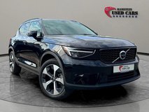2023 Volvo XC40 B4 Ultimate Dark in Baumholder, GE