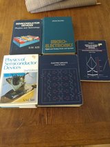 5 Books about Micro-Electronics and Physics of semiconductor devices in Stuttgart, GE