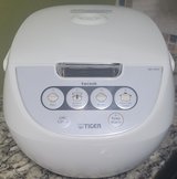 Tiger JBV-A10U 5.5-Cup Rice Cooker w/ Tacook — Brand New in Saint Petersburg, Florida