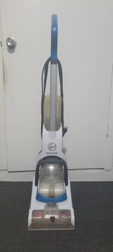 Hoover PowerDash Pet Compact Carpet Cleaner (FH50710) in Saint Petersburg, Florida