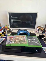 xbox one   with games in Moody AFB, Georgia