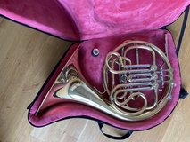 Thomann French Horn in F with Backpack Case Gig Bag in Stuttgart, GE