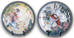 Set of 10 vintage decorative plates from the Beauties of the Red Mansion series in Alamogordo, New Mexico