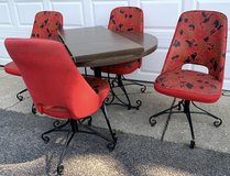 Vtg MCM Late 60s Brody 5pc Dining Set - Table - Leaf & 4 Retro Swivel Chairs in Naperville, Illinois