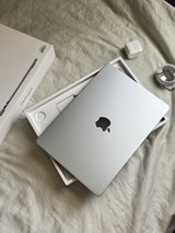 Macbook Air M3 (full set) in Naperville, Illinois