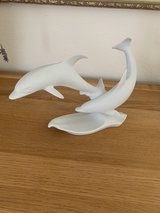 Porcelain dolphin figurine in Grafenwoehr, GE
