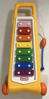 Vintage Little Tikes Rolling Xylophone Push Pull Play Toy *EUC* in Naperville, Illinois