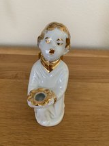 Porcelain angel figurine in Grafenwoehr, GE
