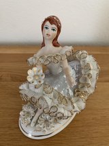 Figurine – Porcelain woman in Grafenwoehr, GE