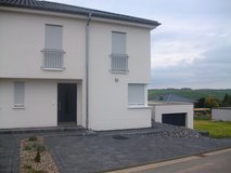 Modern 3Bd/2Ba Duplex Garage Patio in Spangdahlem, Germany