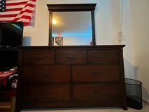 Queen Bedroom Set in Wiesbaden, GE