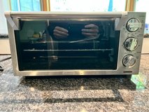 Delonghi EO1260 Six Slice Toaster Oven in Batavia, Illinois