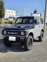 Suzuki jimny JA11 1995 model in Okinawa, Japan