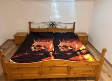 Queen size bed in very good condition smoker and pet free house I gab delivery and set up the bed in Ramstein, Germany