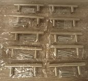 10 Stainless steel cabinet/drawer pulls in Alamogordo, New Mexico