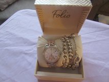 Folio Watch With Bracelets in Aurora, Illinois