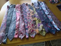 13 vintage ties in excellent condition all 13 in Las Cruces, New Mexico