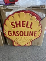 Retro Shell Sign in Fort Leonard Wood, Missouri