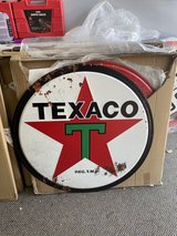 Retro Texaco (black outline) Sign in Fort Leonard Wood, Missouri