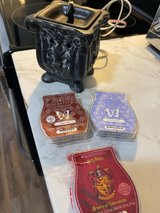 Scentsy warmer and 3 new melts in Warner Robins, Georgia