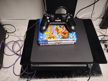 playstaion 4 slim  1tb    bundle in Moody AFB, Georgia